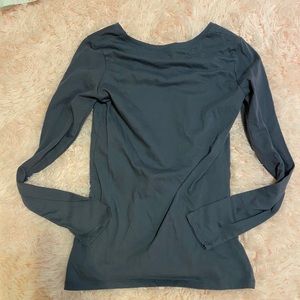 🐭grey long sleeve shirt🐭